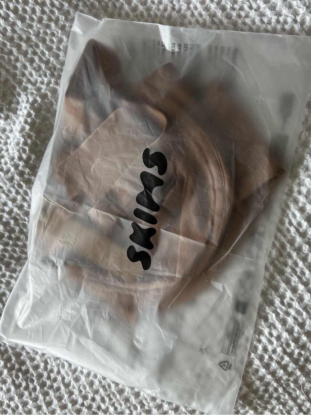 SKIMS Bra - Picture 4 of 8